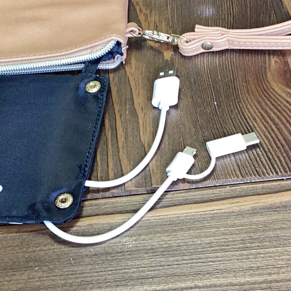 FINAL SALE PRICE Tan Wristlet + Creative Memories Tote - Picture 2 of 10